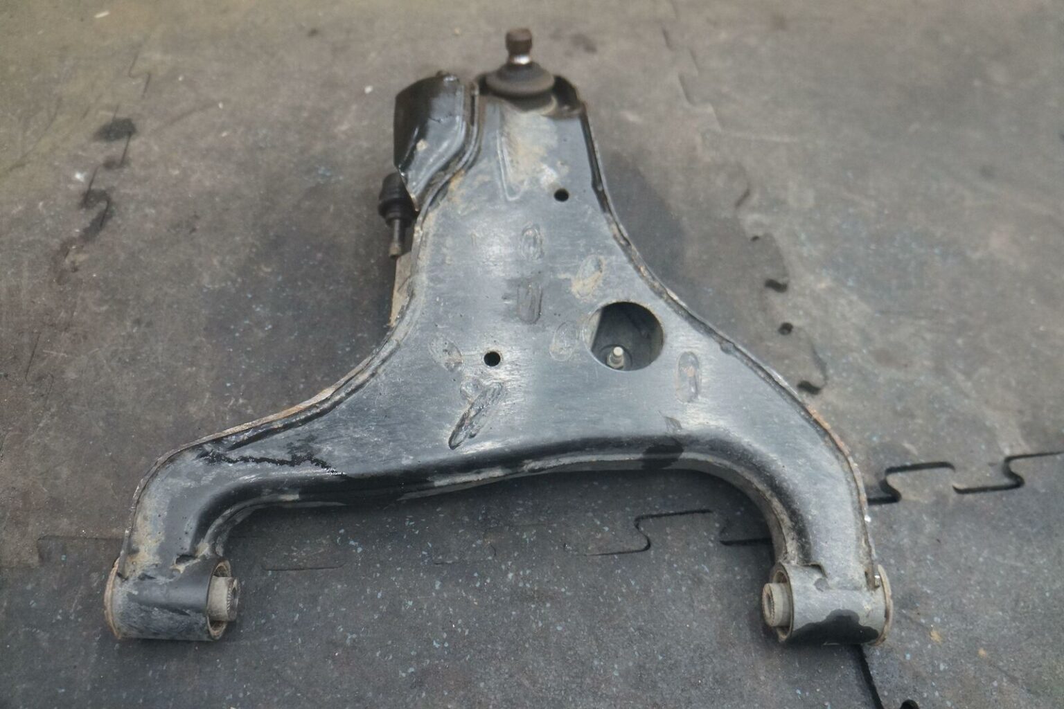 Front Suspension Left Lower Control Arm Ez B Oem Nissan Titan