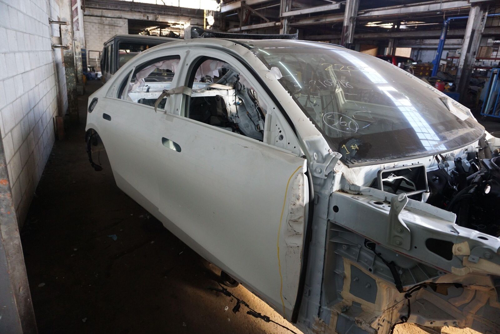 Front Right Door Shell White 799 2237200400 Mercedes S-Class S580 21-22 ...