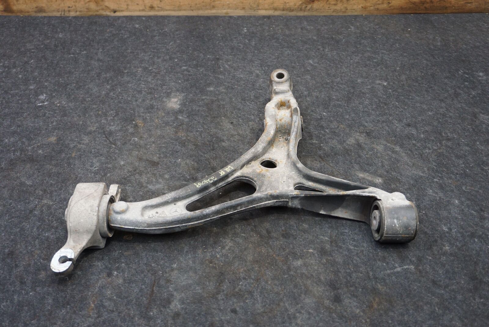 Front Left Suspension Lower Control Arm 1643303707 Mercedes W164 ML63 ...