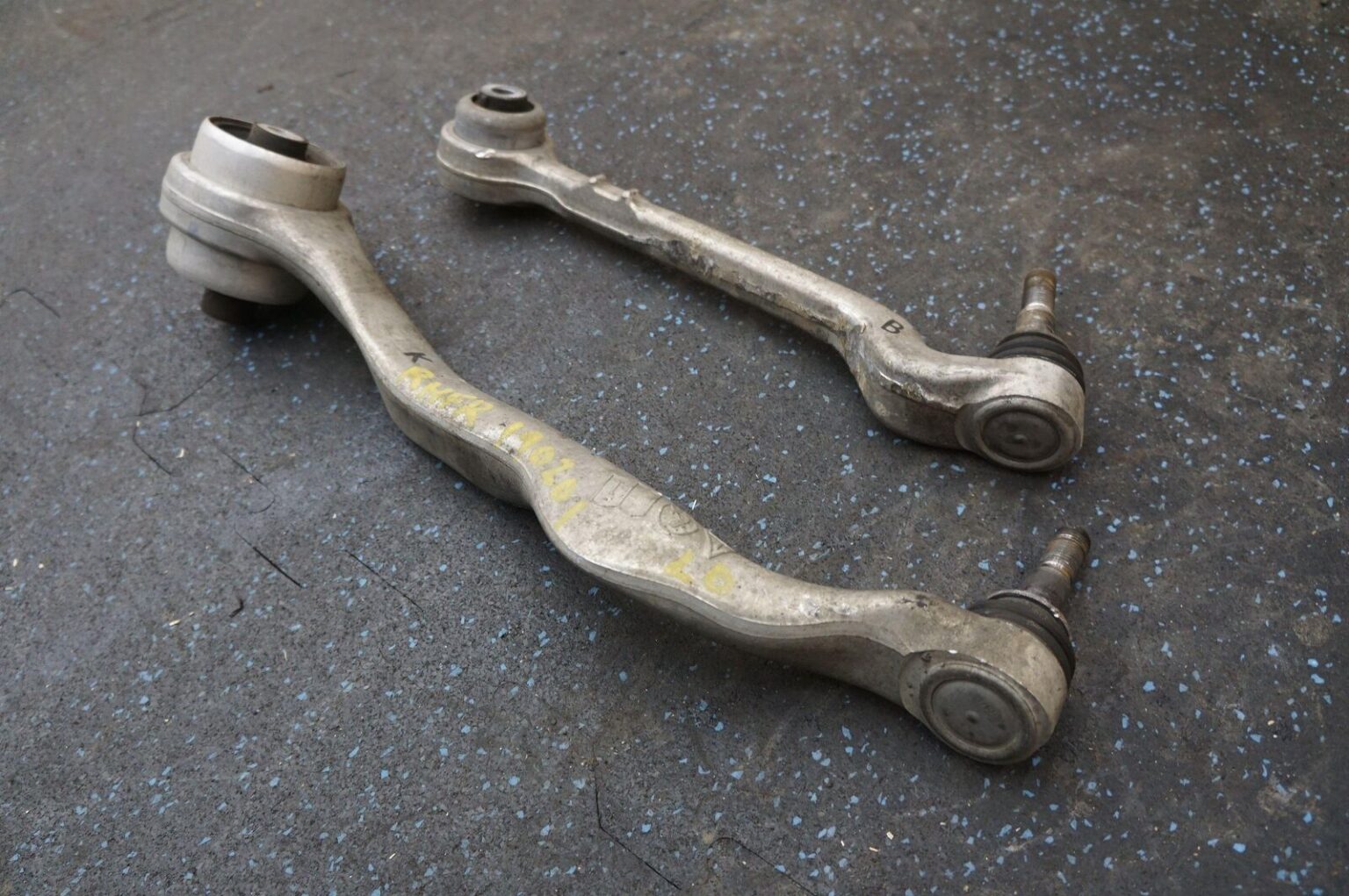 Set 2 Right Front Lower Control Arm 31126855742 BMW F30 F32 F22 2 3 4 ...