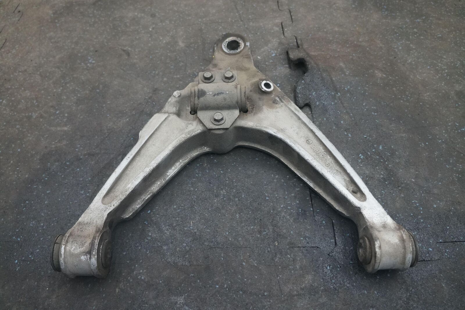 Rear Suspension Left Lower Control Arm 4709325 OEM Dodge Viper 1996 ...