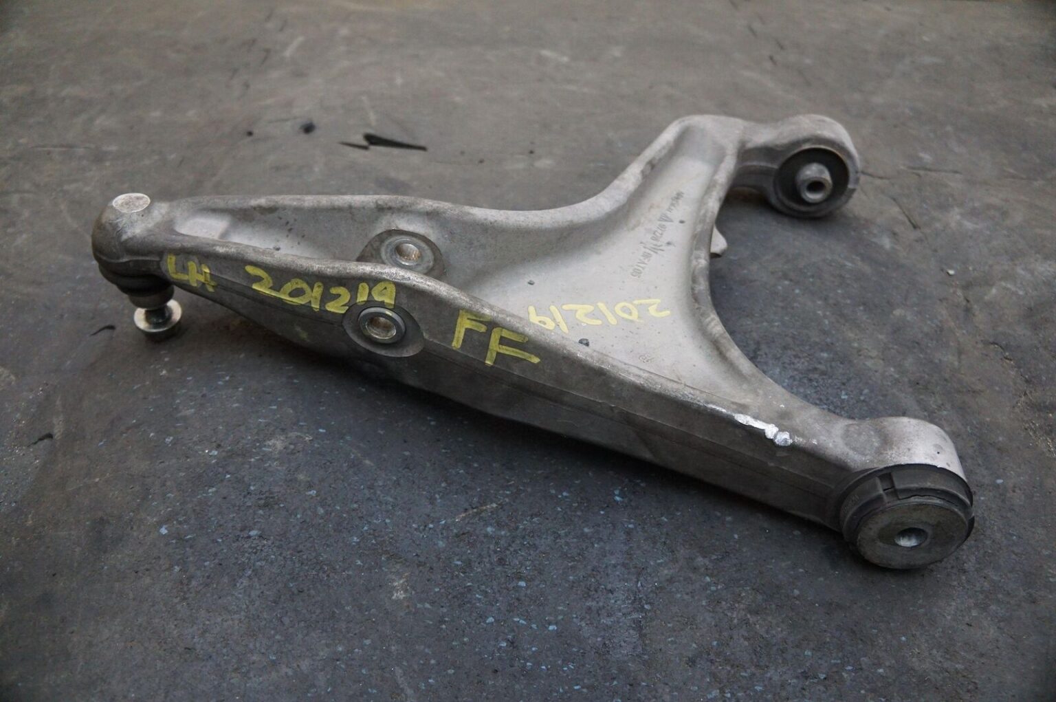 Front Left Driver Side Lower Control Arm 670107802 Oem Maserati Ghibli ...