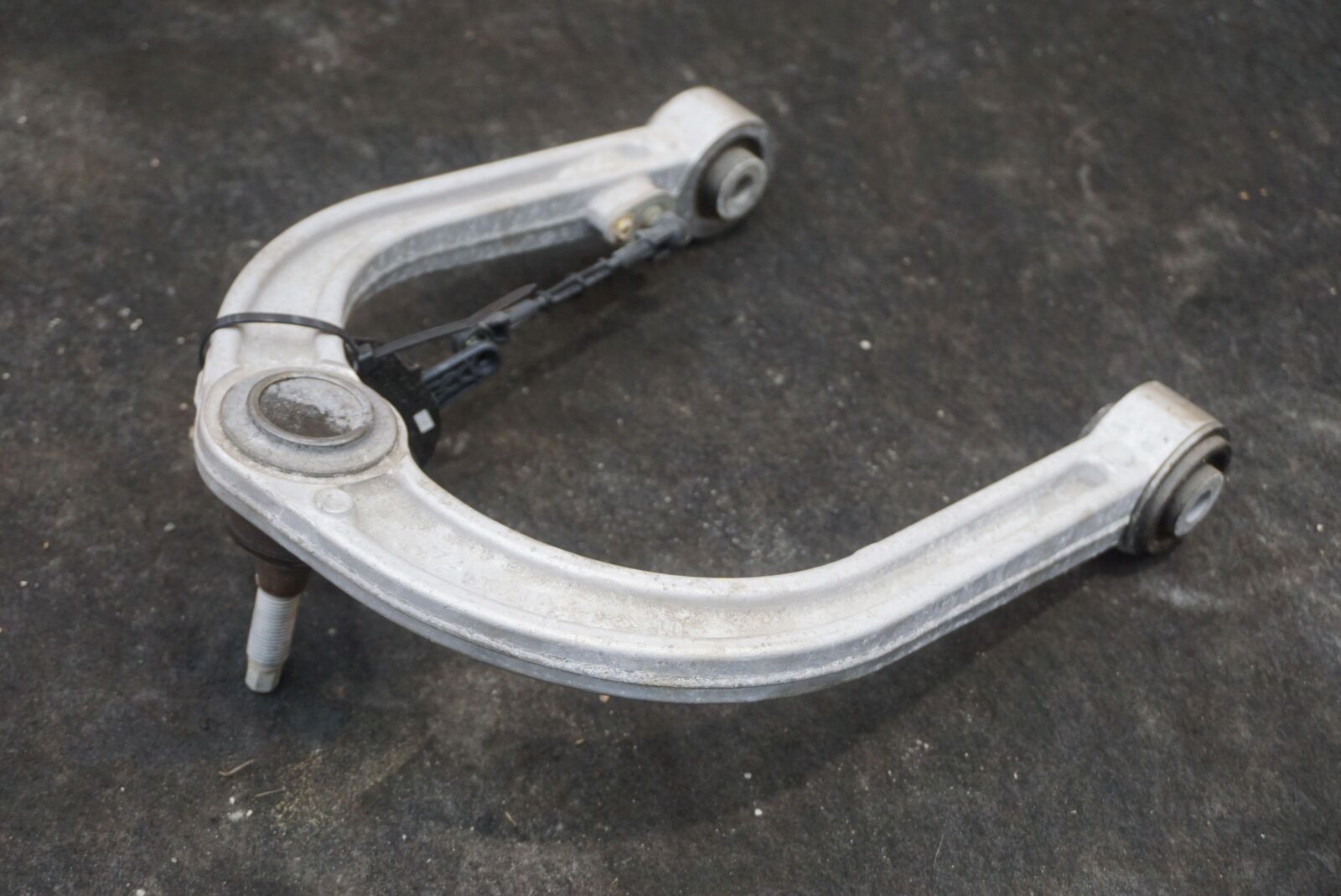 Front Left Upper Suspension Wishbone Control Arm OEM Pt00001853 Rivian ...