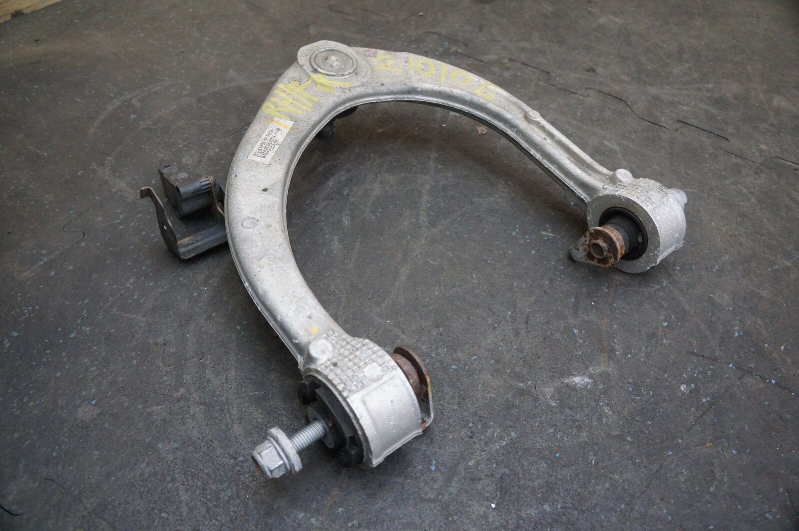 Front Suspension Right Upper Control Arm Lr034211 Oem Range Rover L405 ...