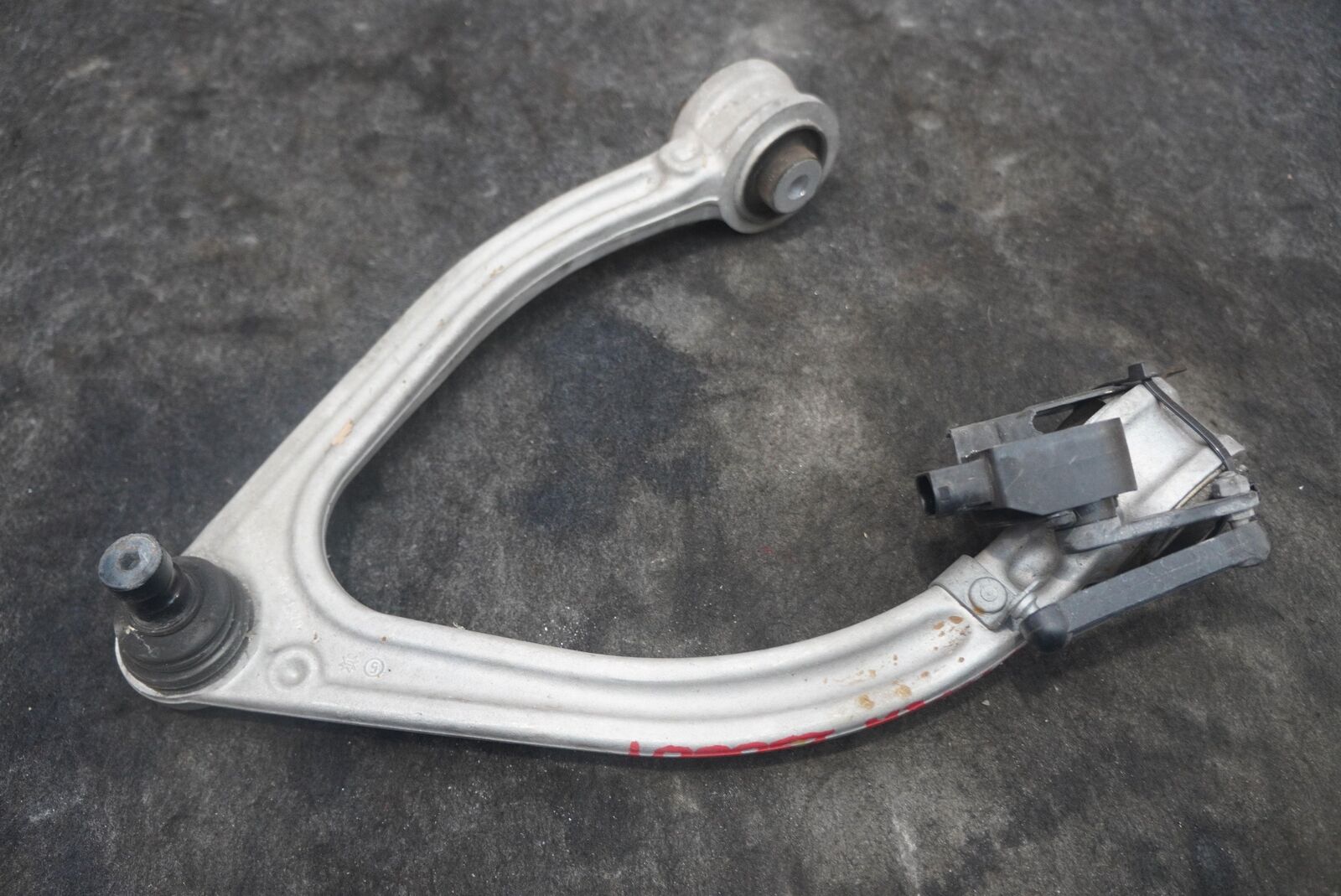 Front Suspension Left Upper Control Arm 2223300507 Mercedes S550 W222 ...