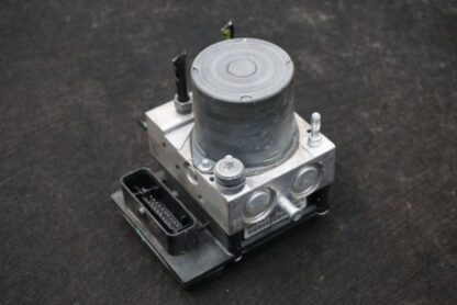 ABS Anti-Lock Brake Pump Module OEM 264850 Maserati GranTurismo S M145 2012-19 - Image 2