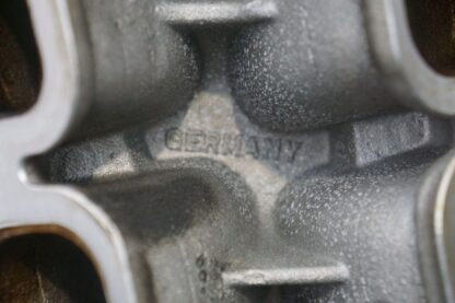 Lower Engine Intake Manifold Valve 07C133206J Bentley Continental Flying Spur 06 - Image 3