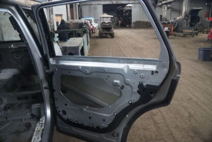 Rear Right Passenger Side Door Shell LWB LR054299 OEM Range Rover L405 2014-17 - Image 4