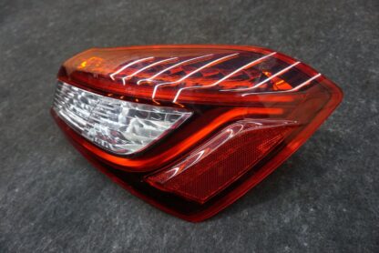 Rear Right Side Outer Tail Light Lamp 670107148 Maserati Ghibli M157 2014-17+ - Image 2