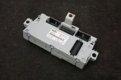 Front Relay Fuse Box Module OEM 285377 Maserati GranTurismo S M145 2013-14 *Note