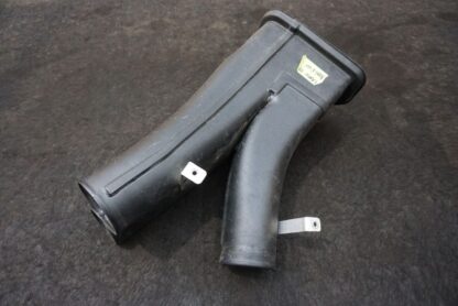 Front Right Fender Brake Air Intake 4TA615172 Lamborghini Super Trofeo 2014-19 - Image 4