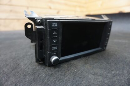 AM FM Radio CD Player Display Screen W/ Bracket 260845 Ferrari California 12-14