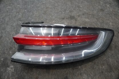 Rear Right Outer Quarter Panel Tail Light Lamp 95B945092M Porsche Macan 2019-21