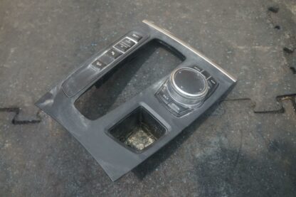 Console Radio iDrive Media Control Switch Knob Trim 65826829082 BMW X5 F15 2017