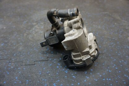 Left Side Throttle Body 9A713306210 971145945A OEM 4.0L Panamera 971 G2 2017-20 - Image 3