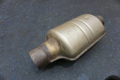 Right Center Middle Exhaust Muffler 4G0254350K OEM Audi S6 S7 S8 2013-18 RS7 - Image 3