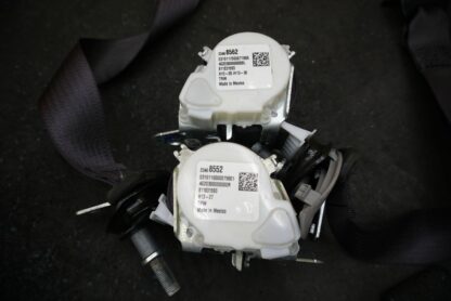 Set of 2 Rear Left & Right 2nd Row Bench Seat Belt Gray OEM Escalade 2015-16 - Image 3