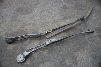 Set 2 Front Left Right Windshield Wiper Arm 61617322154 OEM BMW i8 2014-20