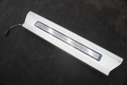 Front Right Door Sill Scuff Plate Trim LR138872 Range Rover Autobiography L405