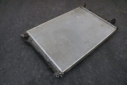 Coolant Radiator OEM 3W0198115B Bentley Continental Gt Flying Spur 2006 *Note