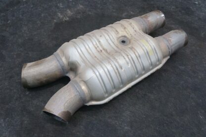 Front Exhaust Muffler Pipe OEM 18308649960 Bmw 7 Series 750i G12 2016-19 *Note* - Image 3