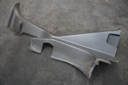 Rear Left Interior C Pillar Cover Trim Panel Black 15211980 Hummer H2 SUT 2005