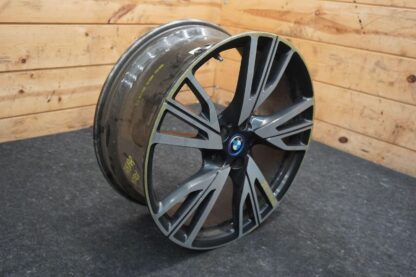 Rear Right 20X8.5 15 W Spoke Wheel Machined Black 36116857573 BMW I8 14-20 *Note - Image 9