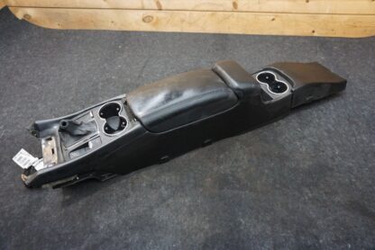 Center Console Tunnel Armrest Assembly 981600500 Maserati Granturismo 2008-17+ - Image 3