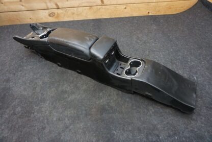 Center Console Tunnel Armrest Assembly 981600500 Maserati Granturismo 2008-17+ - Image 4