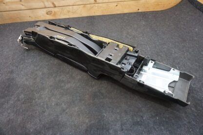 Center Console Tunnel Armrest Assembly 981600500 Maserati Granturismo 2008-17+ - Image 6