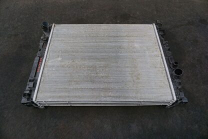 Front Center & Rearward Radiator Cooler A0995008401 Mercedes SL63 AMG R232 22-24