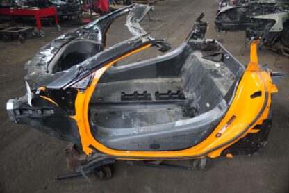 Local Pickup Only! Body Frame Shell Tub Monocoque Tub McLaren 570S 2018 *Note* - Image 4