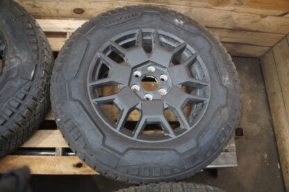 Set Of 4 Front & Rear 20x9.0' Inch Wheel Tire 1250222-00-C Tesla Cybertruck 2024 - Image 8