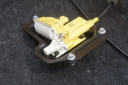 Rear Right Door Latch Lock Actuator OEM PY83-26412-AA Aston Martin Dbx 707 20-24 - Image 4