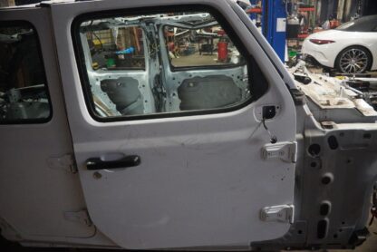 Front Right Passenger Door Assembly 68281910AP Jeep Wrangler JL 2018-23 *Note* - Image 3