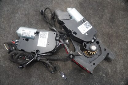 Rear Left Convertible Roof Top Motor Drive 85111802 Chevrolet Corvette C8 2023 - Image 2