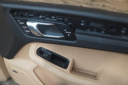 Set 4 Front Rear Interior Door Trim Panel Beige 95b867105at Porsche Macan 2017 - Image 3