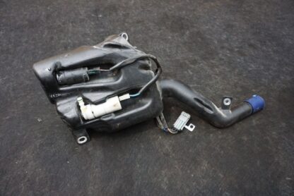 Windshield Washer Reservoir Tank OEM 0107073 Maserati Granturismo S M145 08-17+ - Image 5