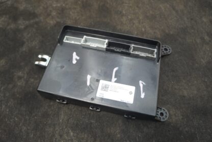 Thermal Management HVAC Computer Control Module ECU PT00000616 Rivian R1S 2023