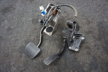 Front Accelerator & Brake Pedal DL3Z2455 Ford F150 Raptor SVT Crew Cab 2013-14