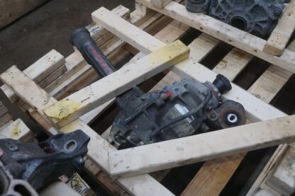 Front Axle Differential Carrier OEM LR070131 Land Range Rover Sport L494 2014-16 - Image 7