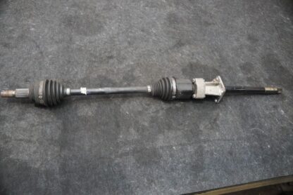 Front Left CV Axle Shaft 670007077 670032034 Maserati Quattroporte M156 2014-16 - Image 2