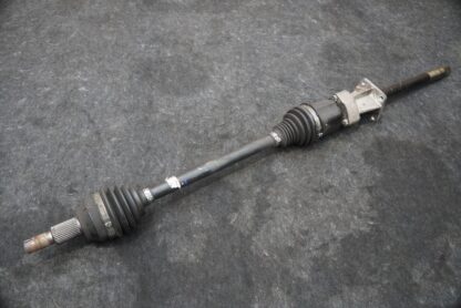 Front Left CV Axle Shaft 670007077 670032034 Maserati Quattroporte M156 2014-16