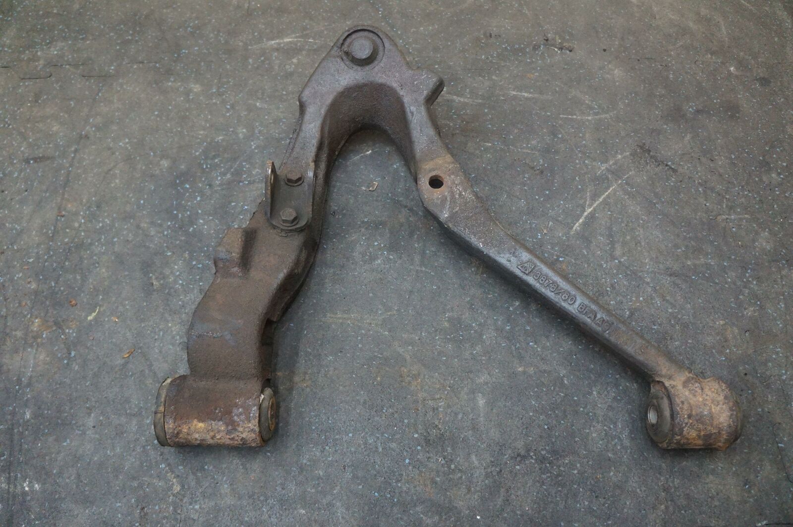 Left Driver Side Lower Control Arm 20832024 Oem Hummer H2 Suv Sut 2003 