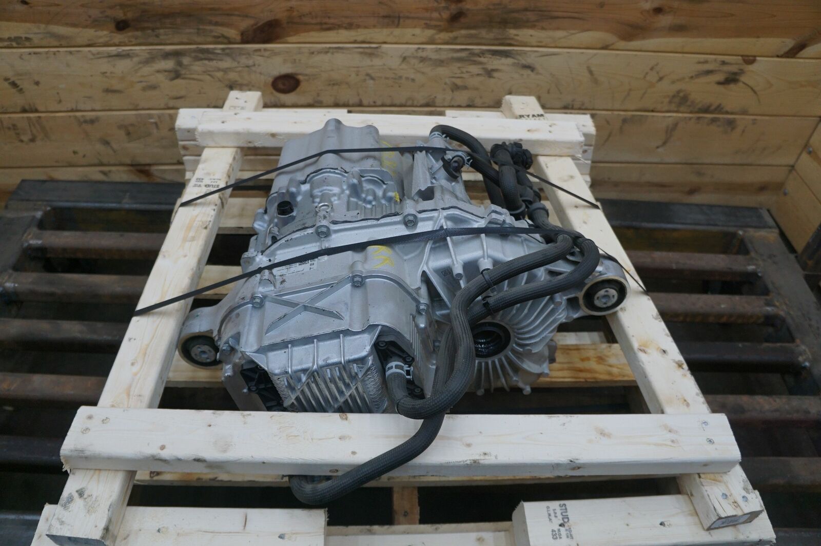 Rear Axle Electric Motor Generator Inverter 1037300 00 E Tesla Model S X 2012