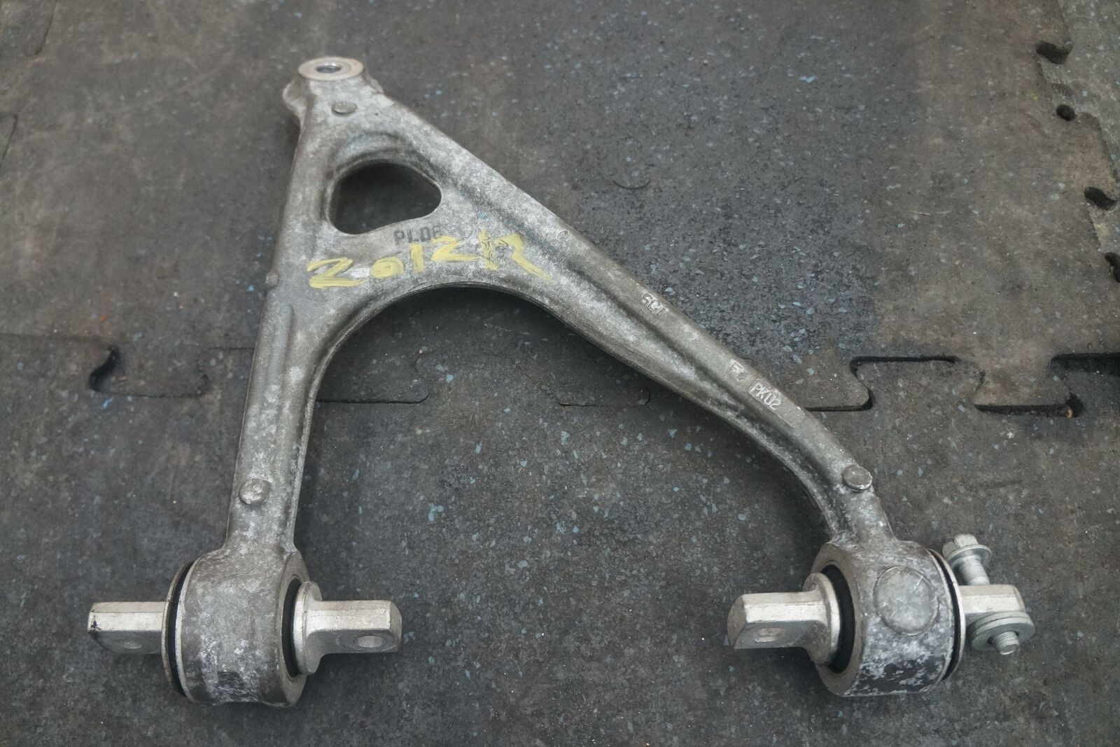 Rear Suspension Left Upper Control Arm 84463636 Oem Chevrolet Corvette 