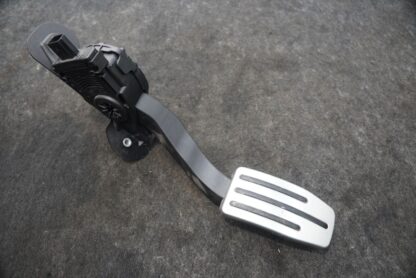 Gas Pedal Accelerator Throttle BE5C9F836AA OEM Tesla Model S 2015