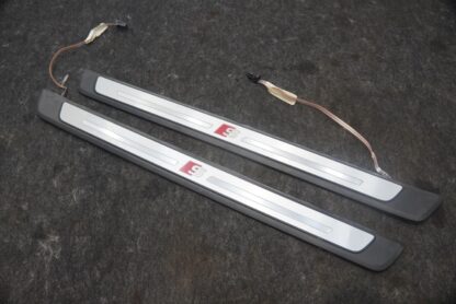 Set 2 Front Door Sill Scuff Plate Trim Cover Panel Strip 8V4947417 Audi S3 17-20