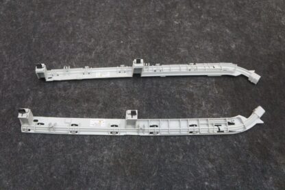 Set Of 2 Rear Left & Right Guide Rail Cover OEM 4N4864305 Audi A8l Quattro 19-24 - Image 3