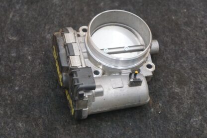 4.0l Engine Throttle Body Valve OEM A1771410500 Aston Martin Dbx 707 2023 - Image 4